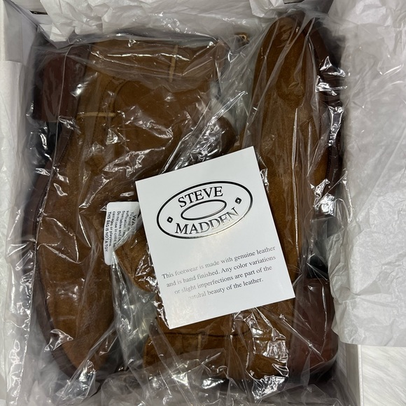 New Steve Madden Dabble Chelsea Booties Cognac - Picture 10 of 12